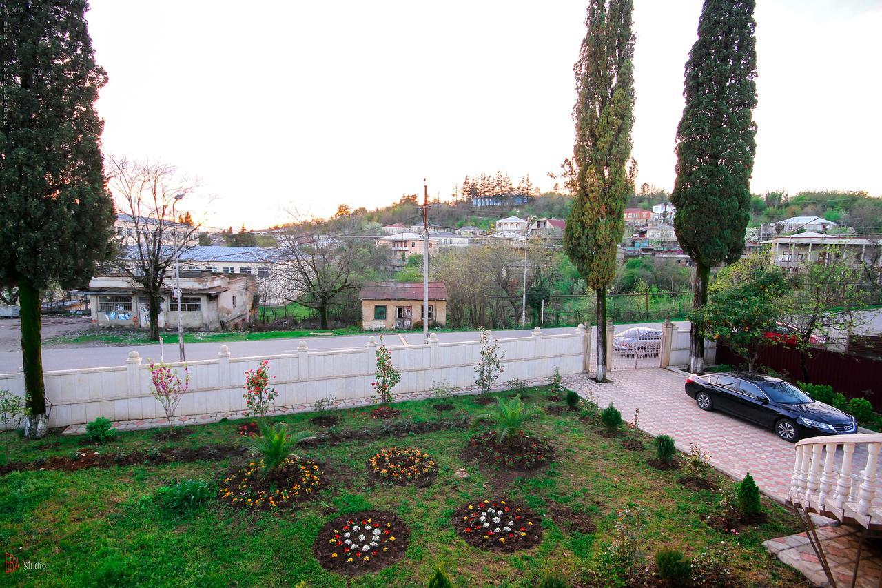 Green Garden Guest House Tskaltubo Exterior foto